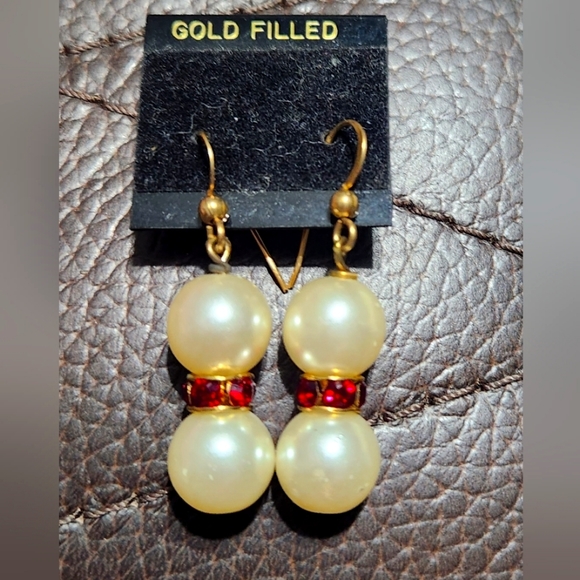 NWT Swarovski Pearls with Swarovski Crystal's Earrings - Picture 2 of 2